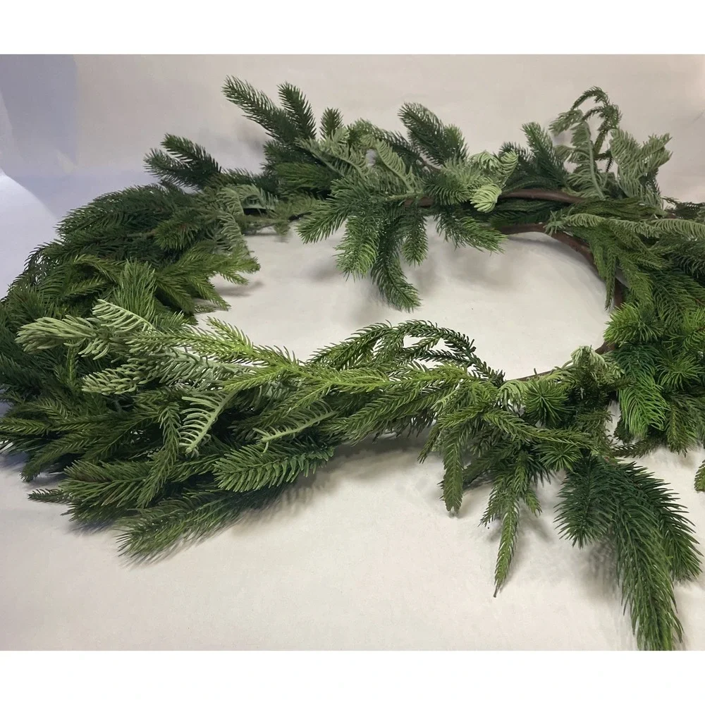 Lot Of Two 4ft Christmas Pine Garlands (Total Of 8ft)